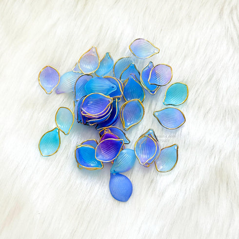 Multi Shade Blue Color Flower Petal