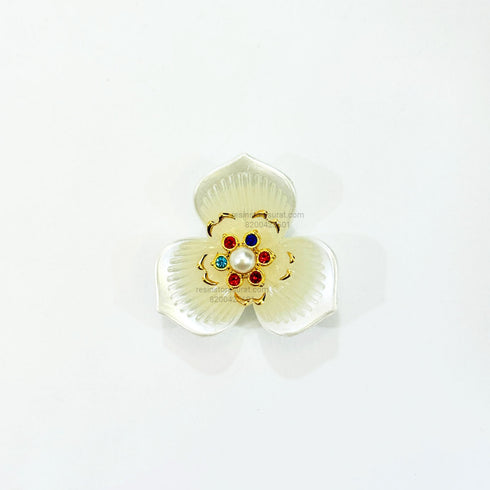 Big Three Petal Multi Flower