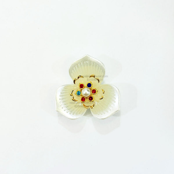 Big Three Petal Multi Flower