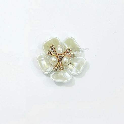 White Big Pearl Five Leaf Flower