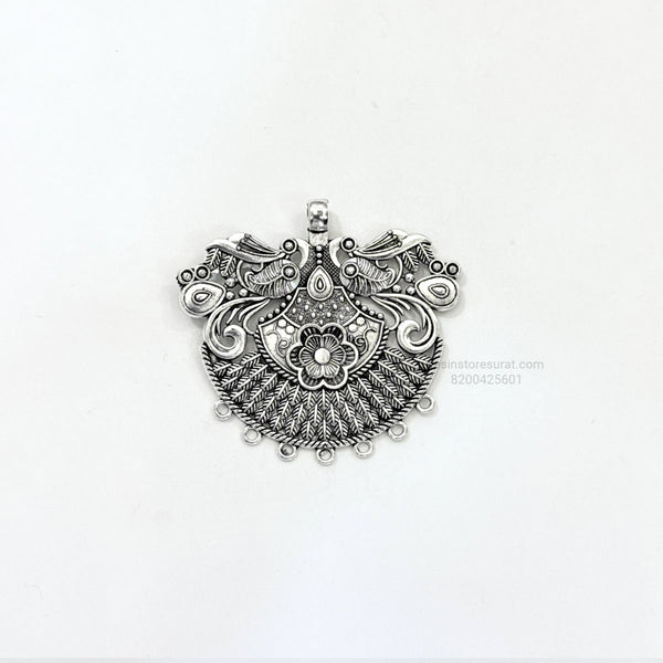 Designer Hanging Silver Pendant