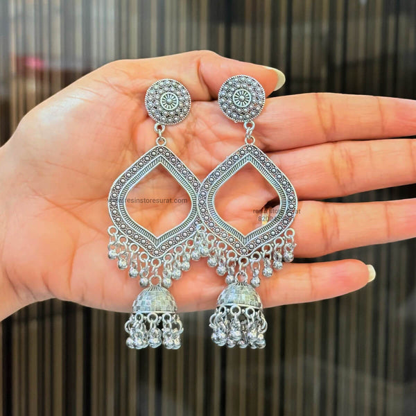 Drop Point Latkan Shape Resin Jhumka Silver