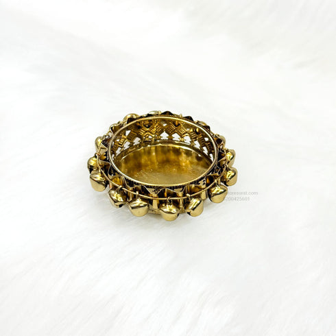 Katori with Ghughari