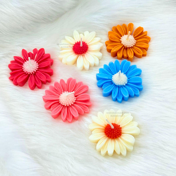 Readymade Daisy Flower Scented Candle