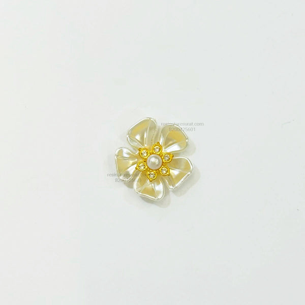 White Pearl Diamond Five Leaf flower