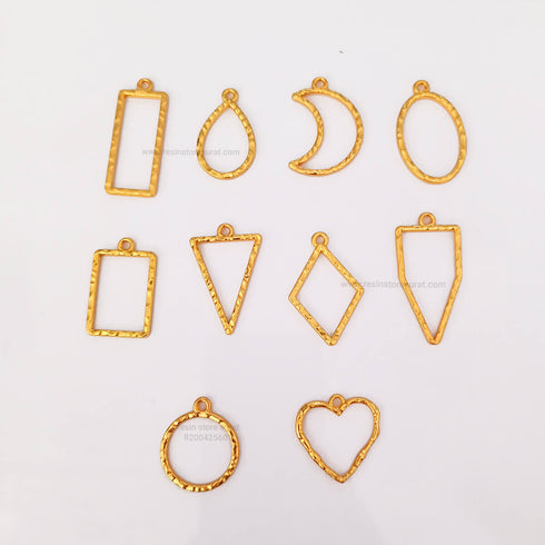 Textured Bezel Set Gold